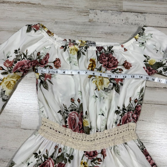 J For Justify Off Shoulder Floral Bell Sleeve Crochet Waist Romper Junior Size L - Picture 5 of 10